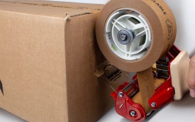Cómo utilizar una precintadora para embalar correctamente cajas de cartón
