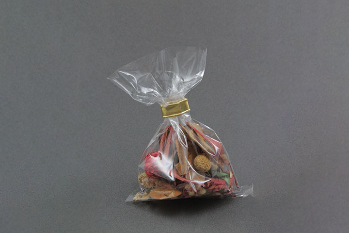 Clip dorado para cerrar bolsas